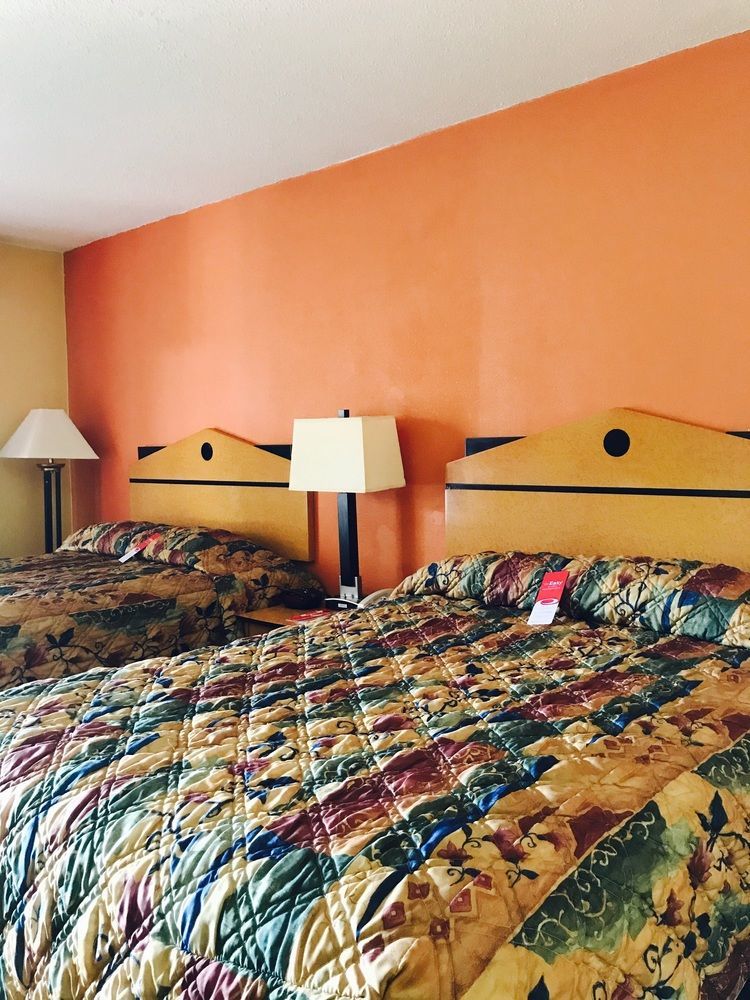 Milan Inn & Suites Eksteriør bilde
